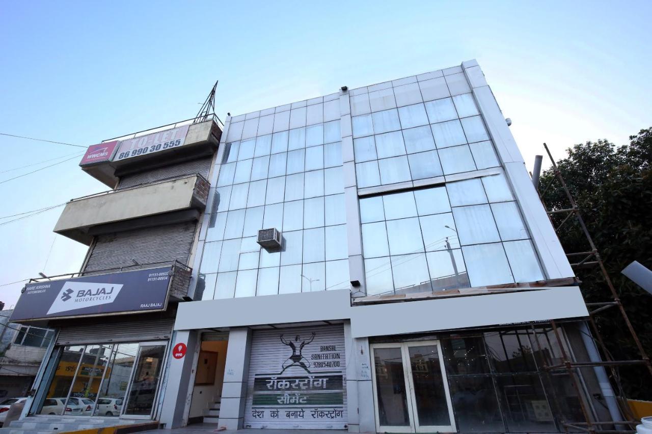 Oyo 9159 Hotel Royal Woodslark Zirakpur Ngoại thất bức ảnh